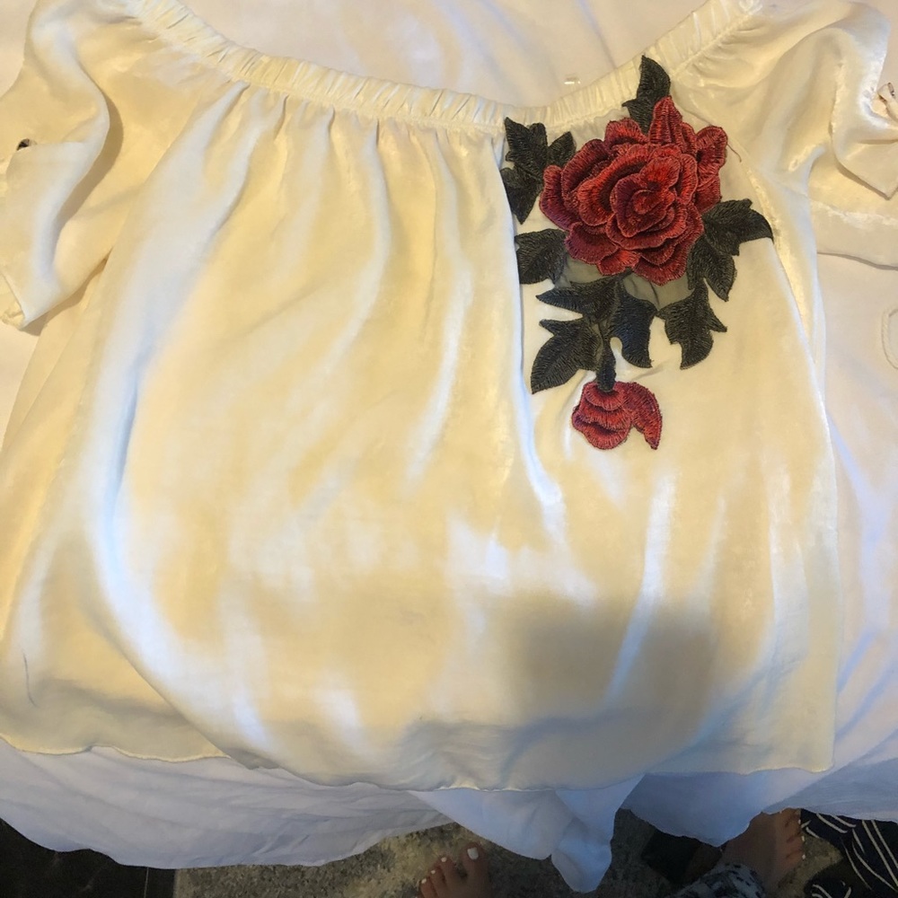 Rose white shirt